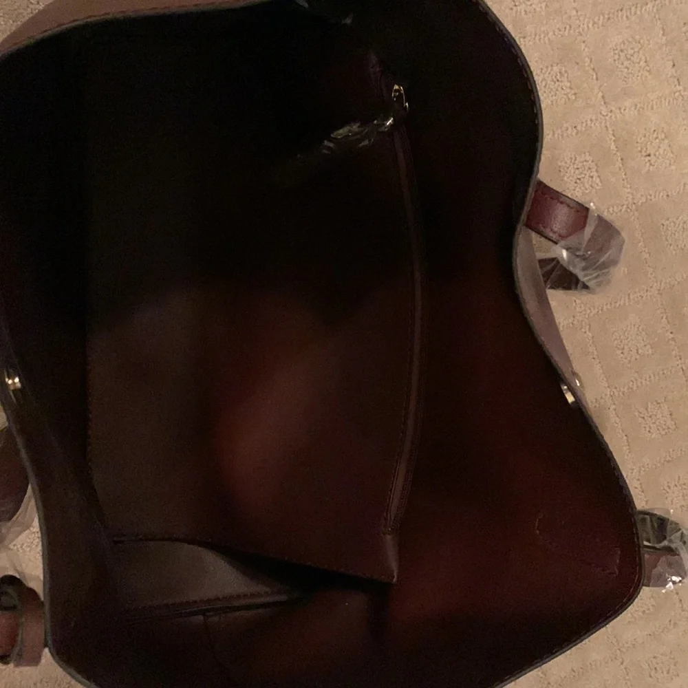 Sole society- large purse with zipped insert - Picture 1 of 4